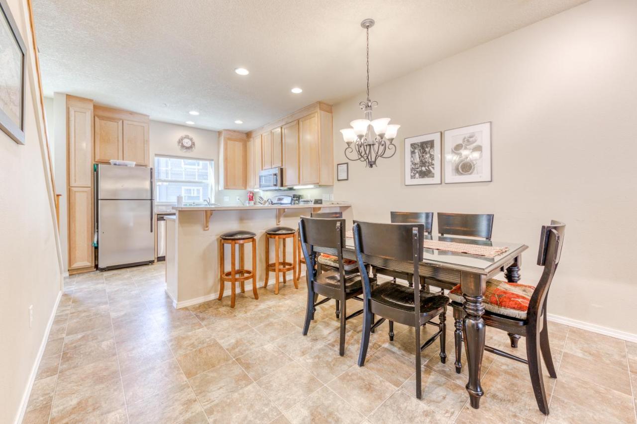 The Chefs Chalet At Collins Lake Apartment กัฟเวิร์นเมนท์แคมป์ ภายนอก รูปภาพ
