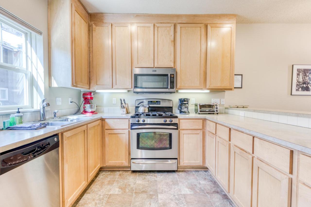 The Chefs Chalet At Collins Lake Apartment กัฟเวิร์นเมนท์แคมป์ ภายนอก รูปภาพ